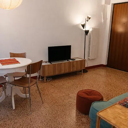 Centralissimo E Caratteristico, A Pochi Passi Dal Casinò E Dal Mare - La Casetta Di